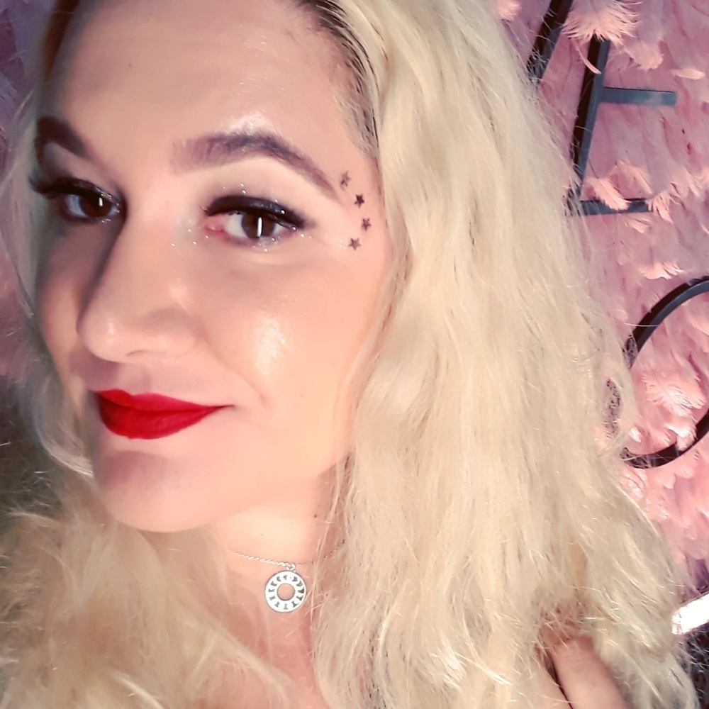 Meet your Posher, Meggan